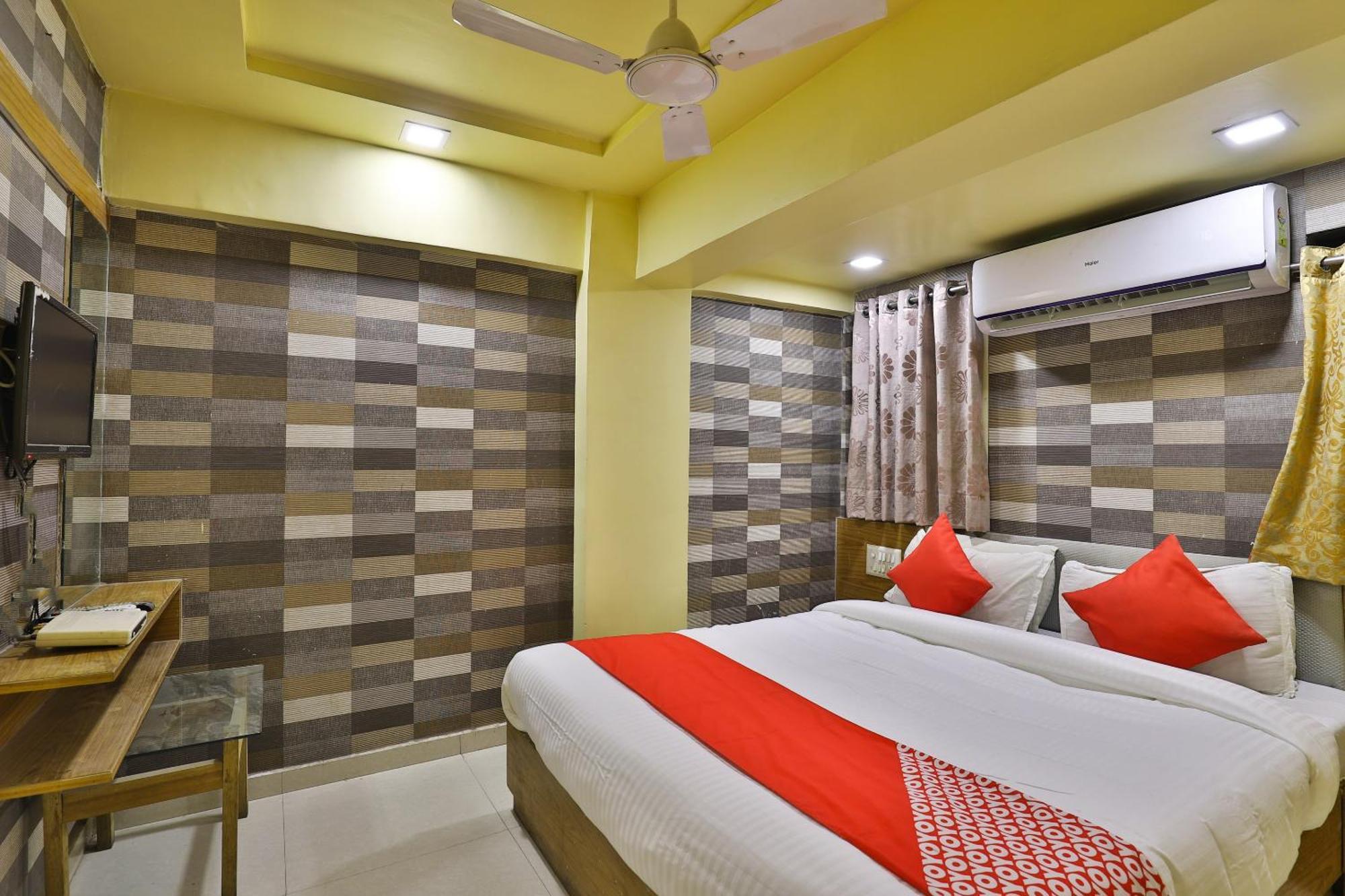 Spot On Hotel Shreeji Palace Ahmedabad Extérieur photo